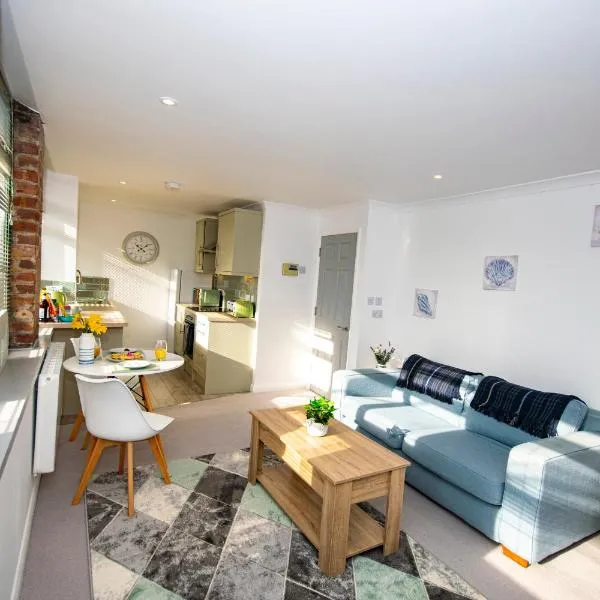 Lighthouse Lofts - Godrevy，位于坎伯恩的酒店