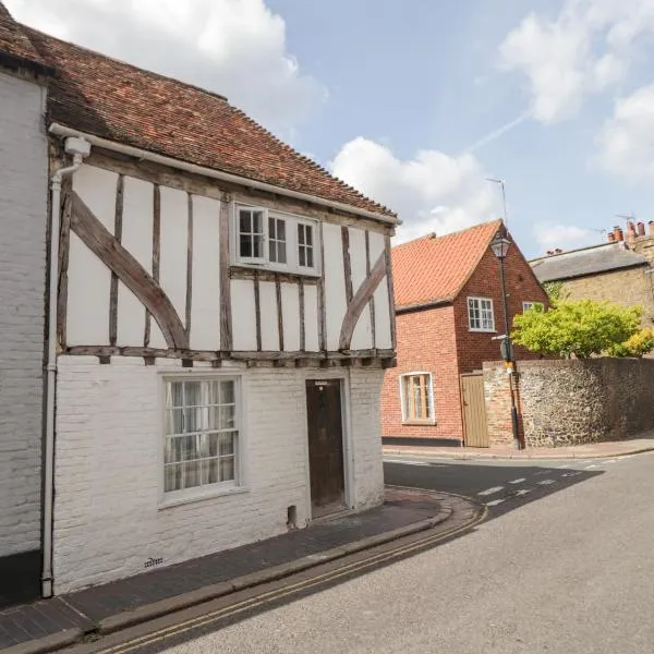 Tudor Cottage，位于桑德维奇的酒店