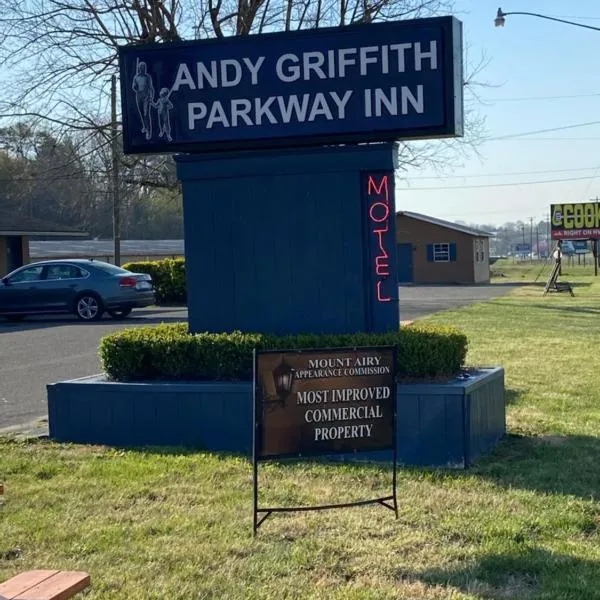 Andy Griffith Parkway Inn，位于芒特艾里的酒店