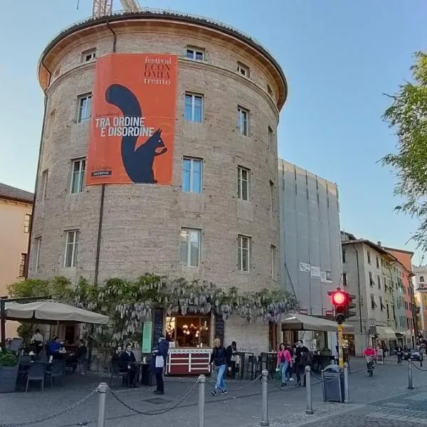 Torrione Trento，位于巴塞尔加·迪·皮纳的酒店