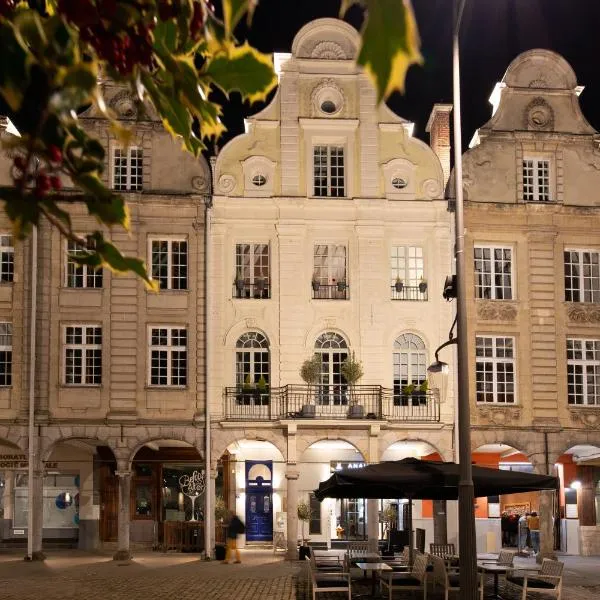 Grand Place Hôtel "Boutique et Appart'hôtel"，位于Rivière的酒店