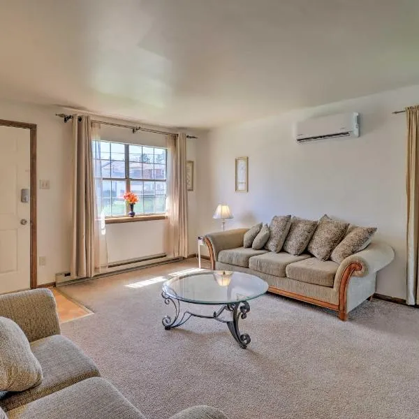 2 Mi to Dtwn Allentown Shops and Eats! Cozy Home，位于艾伦镇的酒店