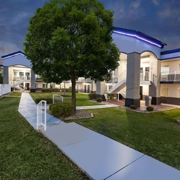 Days Inn by Wyndham Austintown，位于奥斯丁镇的酒店