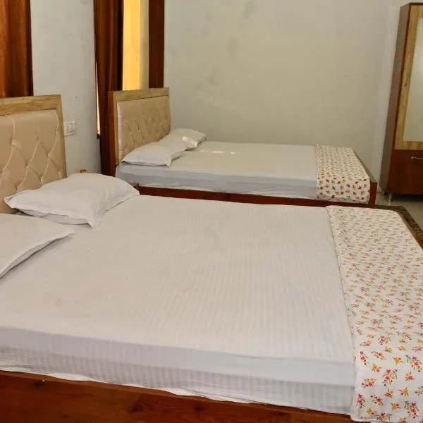 Corridor inn，位于Derā Nānak的酒店