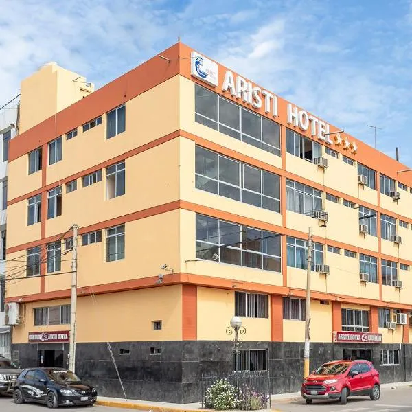 Hotel Aristi，位于齐克拉约的酒店