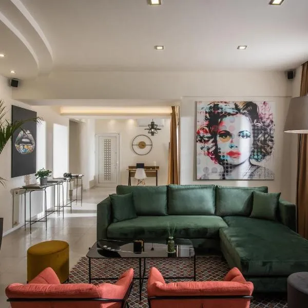 Maison De Mare, 4BR Central Luxury Beach Residence，位于赫索尼索斯的酒店