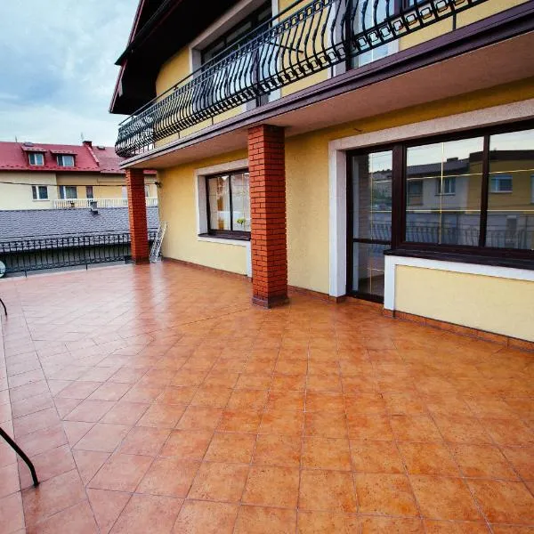 Tanie Noclegi 2，位于凯尔采的酒店