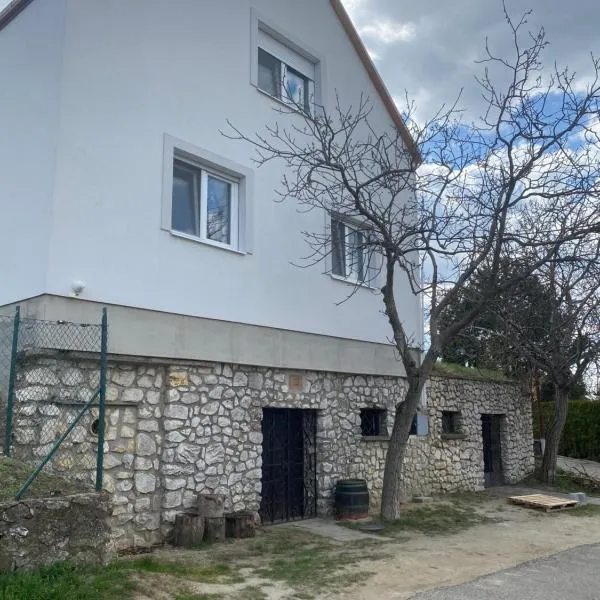 Ubytování Pod Mezu，位于赫洛霍韦茨的酒店