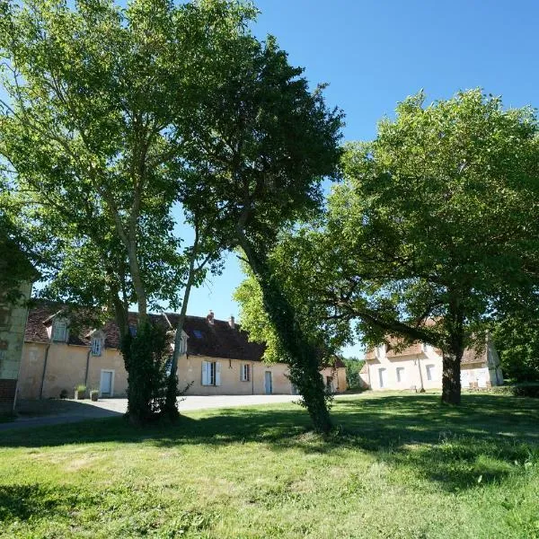 Chambres d'hôtes du Bistrot des écuries，位于Rémalard en Perche的酒店