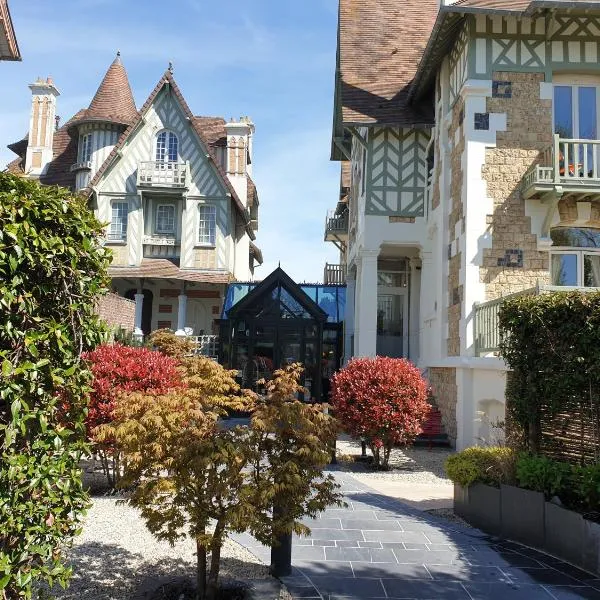 Villa Augeval Hôtel de charme & Spa，位于多维尔的酒店