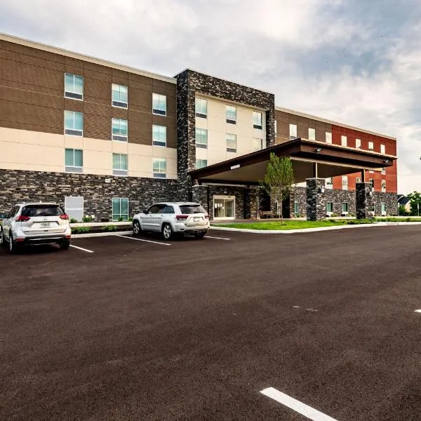 Holiday Inn Express & Suites Dayton East - Beavercreek，位于比弗克里克的酒店