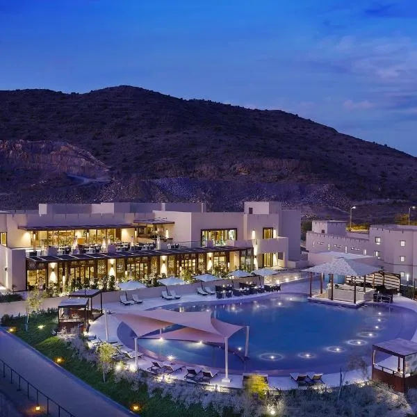dusitD2 Naseem Resort, Jabal Akhdar, Oman，位于Ḩārat Raḩá的酒店