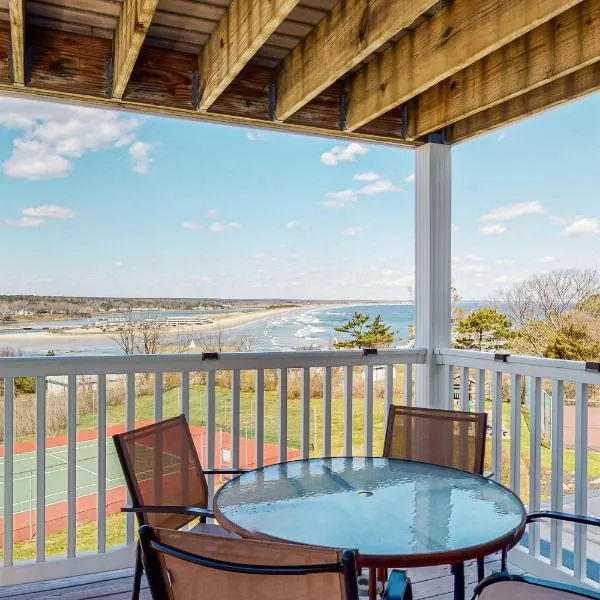 Ogunquit Beach Lookout，位于奥甘奎特的酒店