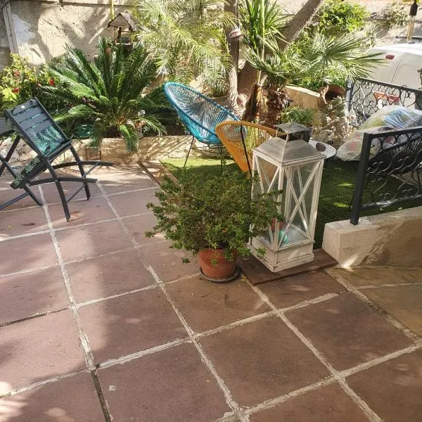 And&Col Jardin ,terrasse & climatisation，位于马赛的酒店