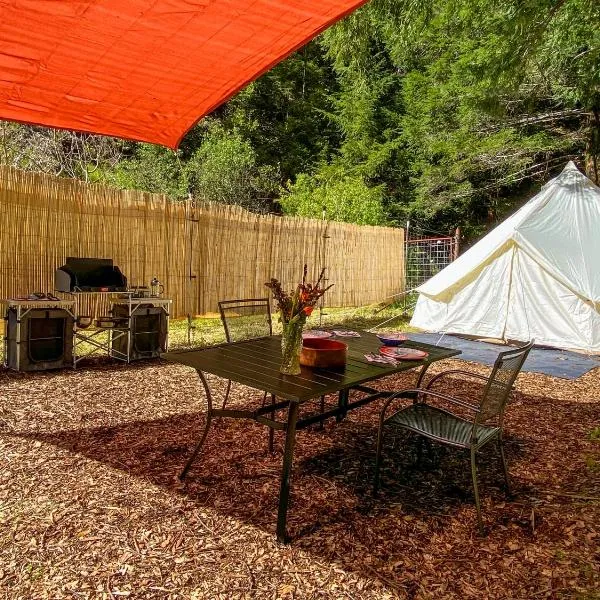 Glamping in the Redwoods，位于Shelter Cove的酒店