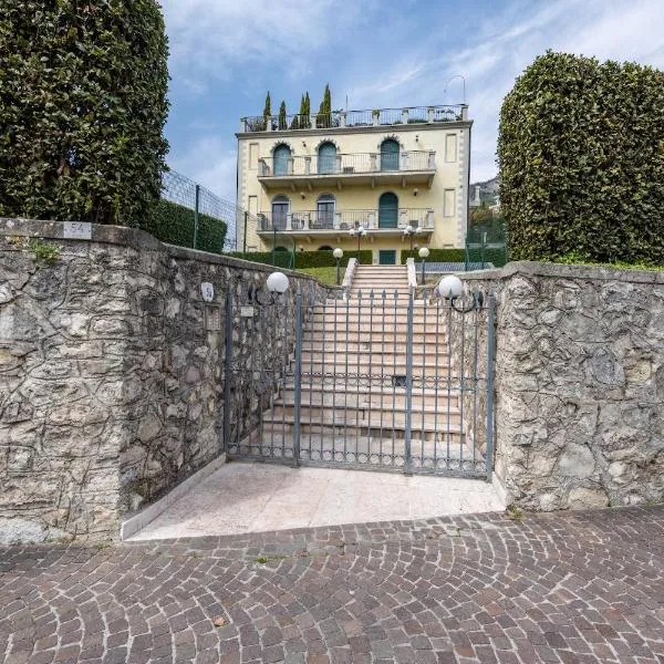 Villa Bornico Anna，位于托斯科拉诺-马德尔诺的酒店