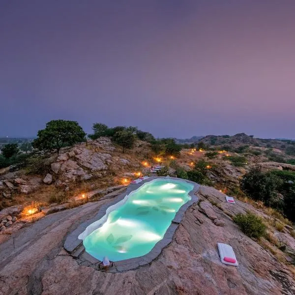 Brij Lakshman Sagar, Pali - Small Luxury Hotels of the World，位于Raipur的酒店