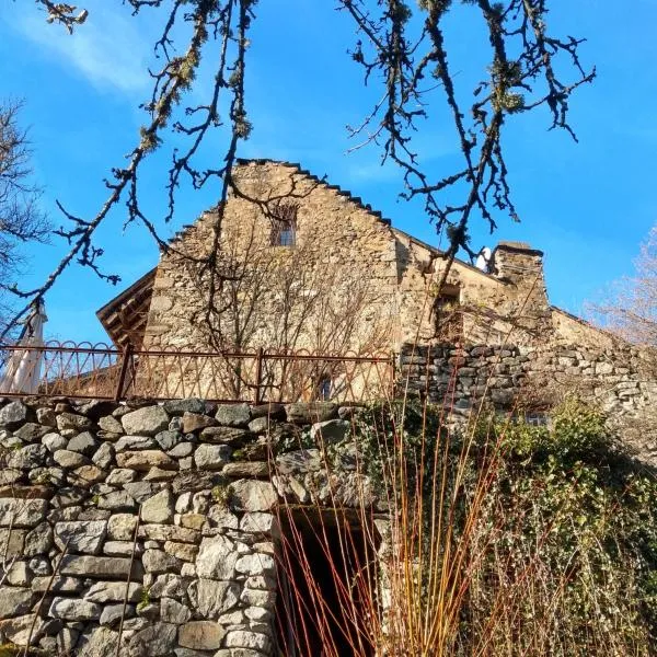 Chambre ou gîte dans une maison de montagne - De Suzon à Zélie，位于La Salle-en-Beaumont的酒店