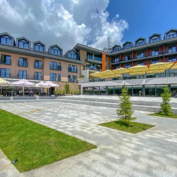 Hotel Crni Vrh，位于Polom的酒店