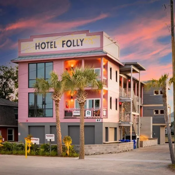Hotel Folly with Marsh and Sunset Views，位于西布鲁克岛的酒店