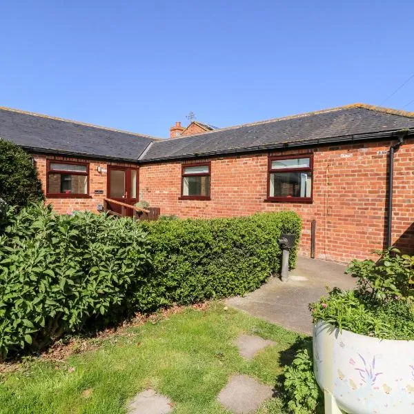 2 Pines Farm Cottages，位于Ulleskelf的酒店