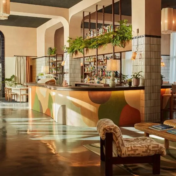 The Hoxton, Poblenou，位于巴塞罗那的酒店