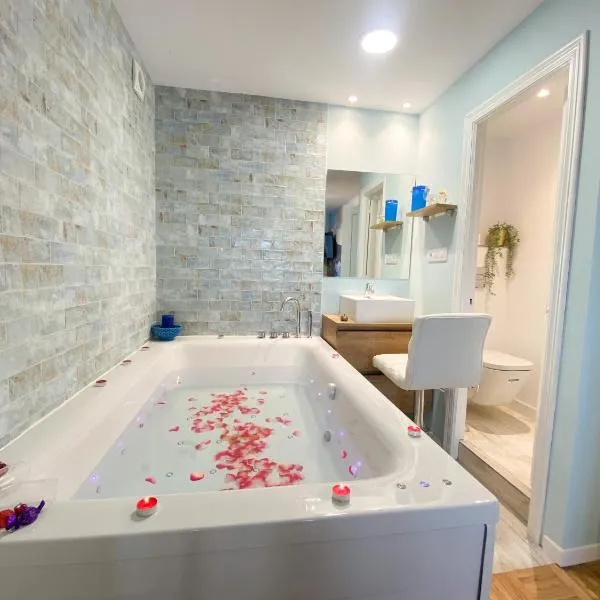 La Veiguela de Gijón II, con plaza de garaje y jacuzzi incluido，位于希洪的酒店