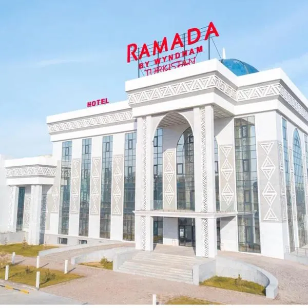 Ramada by Wyndham Turkistan，位于Tridtsatʼ Let Kazakhstana的酒店