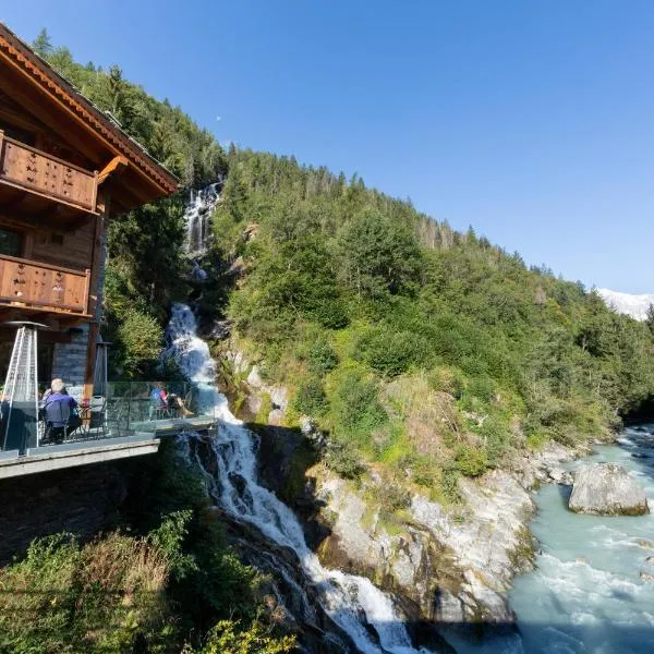 La Cascata Chambres d'hôtes，位于库马约尔的酒店