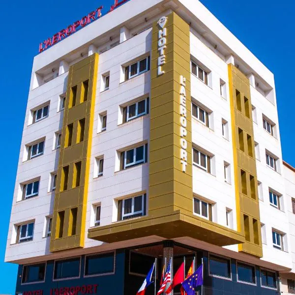 Hotel L'Aéroport，位于Kariat Arkmane的酒店