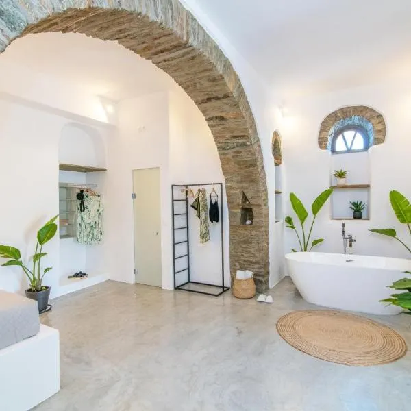 Livadi house Tinos 2 katwi，位于Káto Klísma的酒店