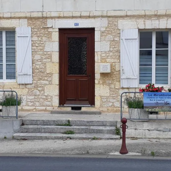 La Miramboise, chambres et table d hôtes，位于Semillac的酒店