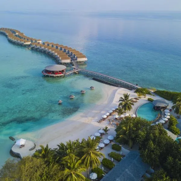 Centara Ras Fushi Resort & Spa Maldives - 50 percent discount on transfers for min 4 nights stay and more, valid for reservations between 11th Feb till 22 Dec 2025，位于北马累环礁的酒店