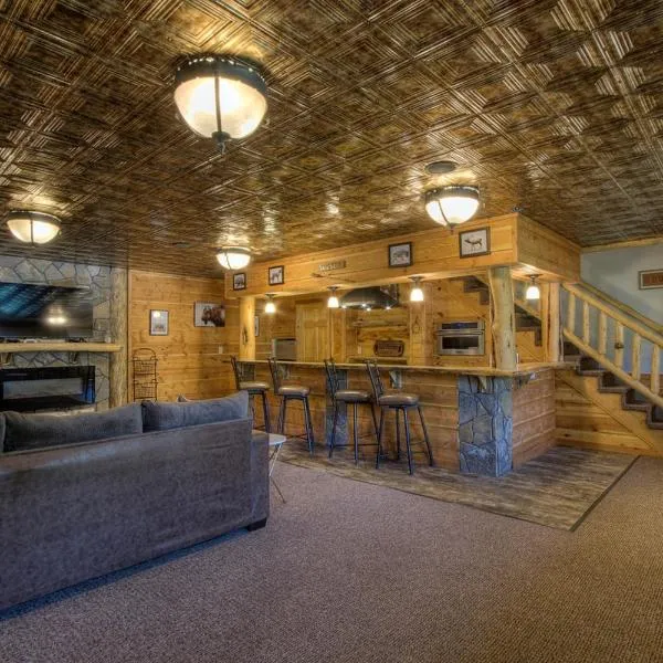 Eagle Pine Lodge，位于卡斯特的酒店