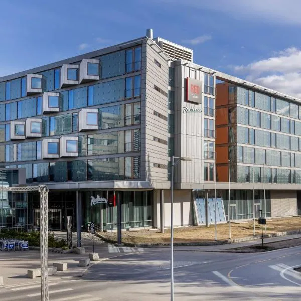 Radisson Hotel & Conference Centre Oslo Airport，位于加勒穆恩的酒店