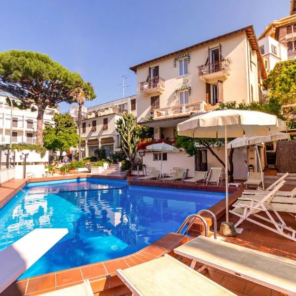 Coccodrillo Hotel & Apartments，位于San Martino的酒店