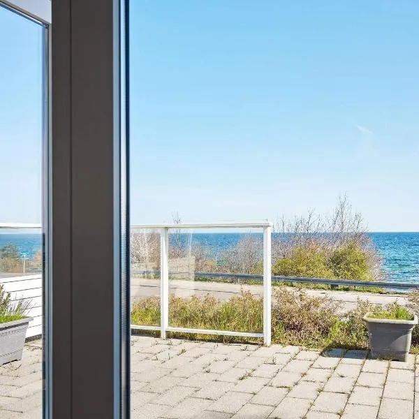 Holiday home Allinge XXII，位于阿灵厄的酒店