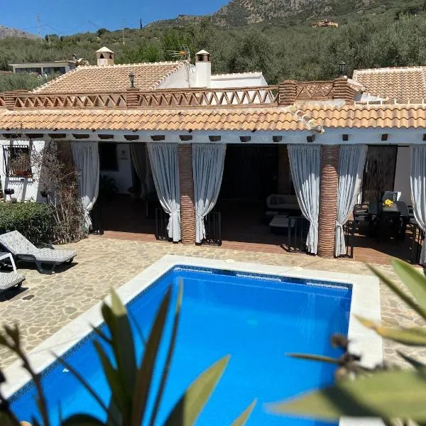 Villa Zahar，位于佩里那的酒店
