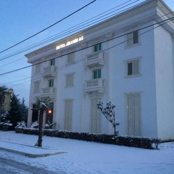 HOTEL ARANDI AG，位于Ibë的酒店