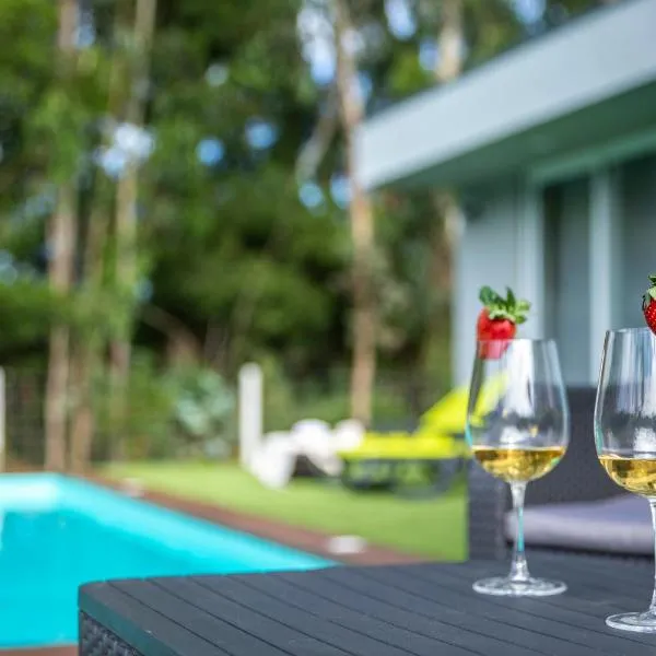 Villa Rencanto – um espaço com a sua assinatura，位于卡米尼亚的酒店