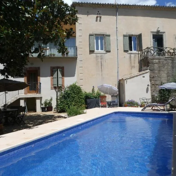Clos du Magnolia，位于Roquebrun的酒店