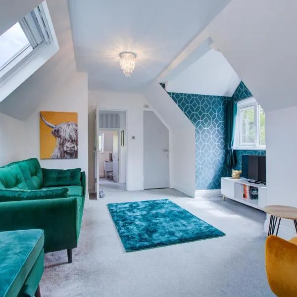 Luxury 3 Bedroom Apartment Close to Beach, Bournemouth & Meyrick Park，位于伯恩茅斯的酒店
