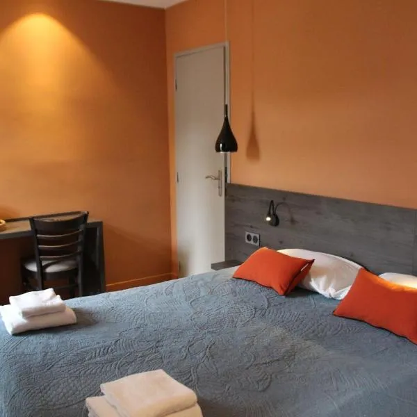 Hotel Le Pont Neuf，位于圣阿弗里克的酒店
