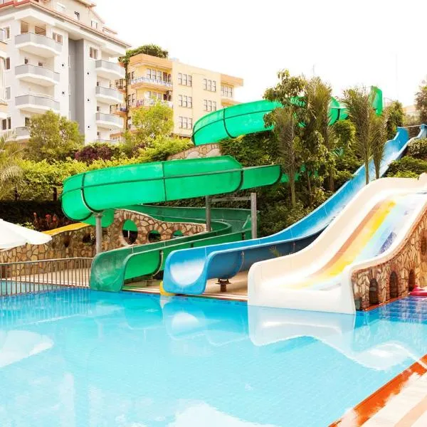 Sunpark Garden Hotel，位于Asmaca的酒店