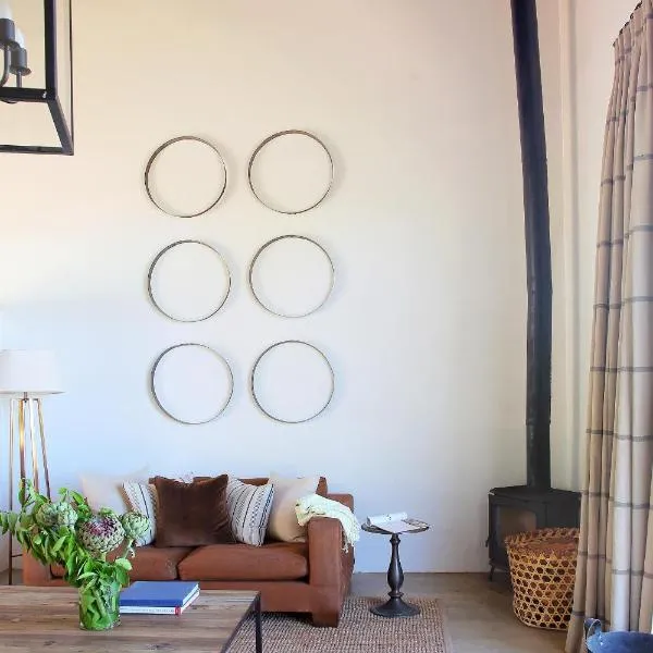 Penhill Farm East Grange，位于Nuy的酒店