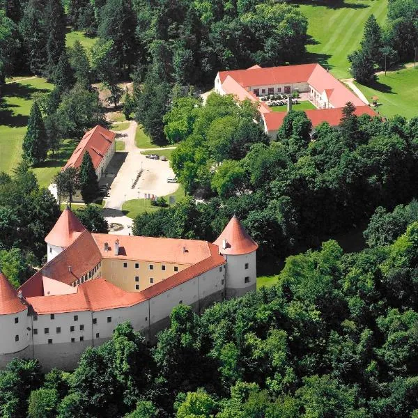 Mokrice Castle Estate，位于Mostec的酒店