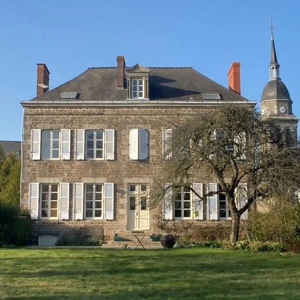 Maison d'hôtes La Doucelle，位于Saint-Sauveur-de-Carrouges的酒店