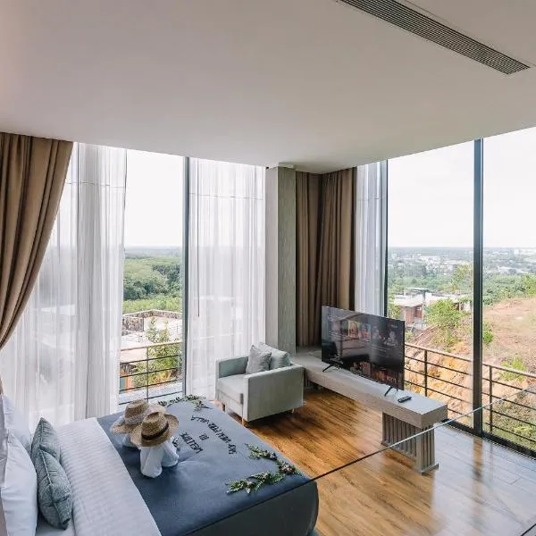 Sky View Luxury Pool Villa - SHA，位于素叻的酒店