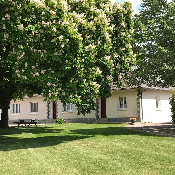 Chambre d'hôtes à la campagne，位于Coings的酒店