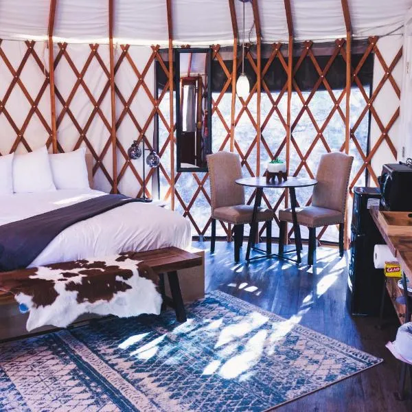 Escalante Yurts - Luxury Lodging，位于埃斯卡兰特的酒店